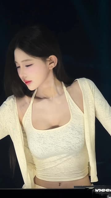#叮咚鸡 #DJ江小白 #满眼都是你手势舞 #你好你好么么哒手势舞 @快手热点